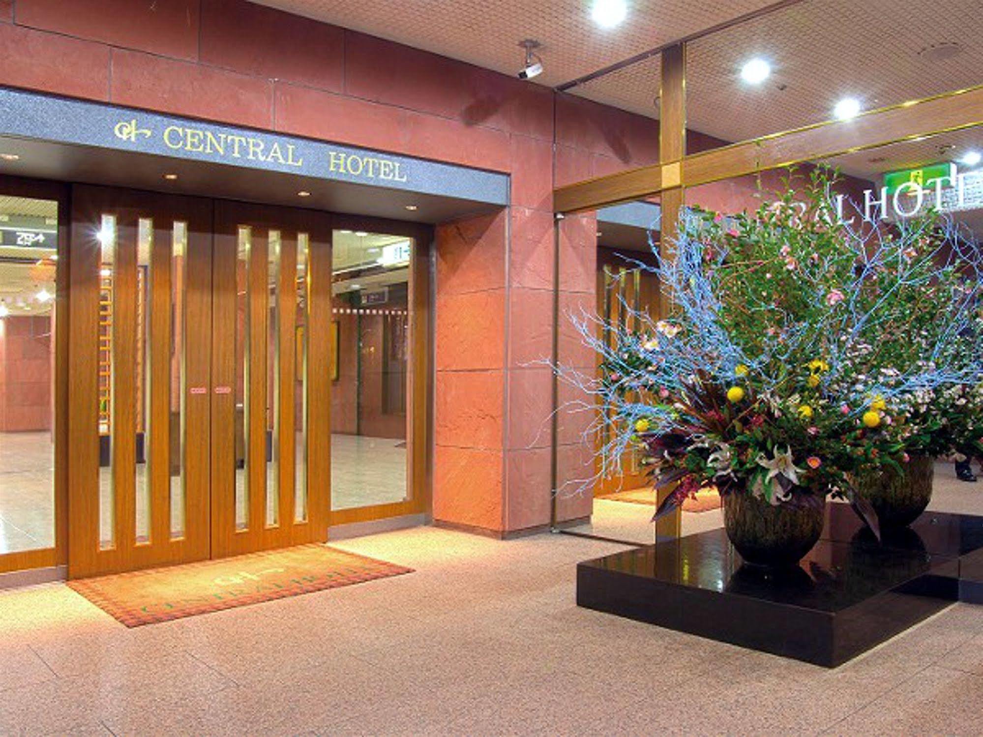 יוקוסוקה Central Hotel מראה חיצוני תמונה